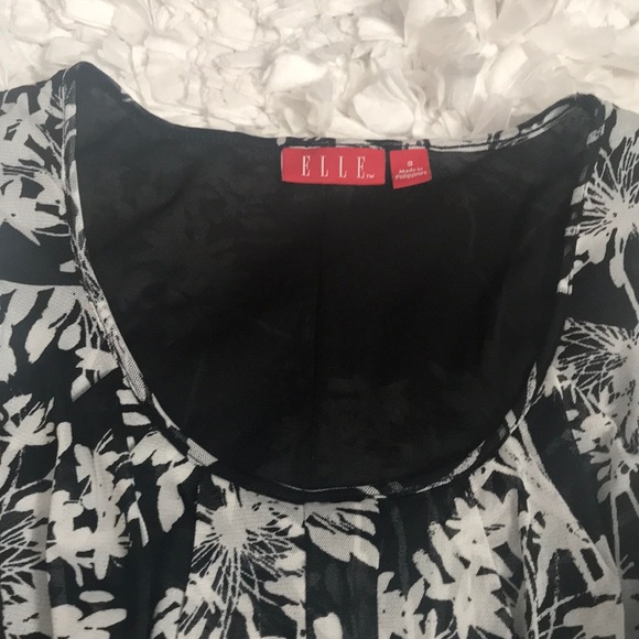 Elle sleeveless top - Picture 2 of 3